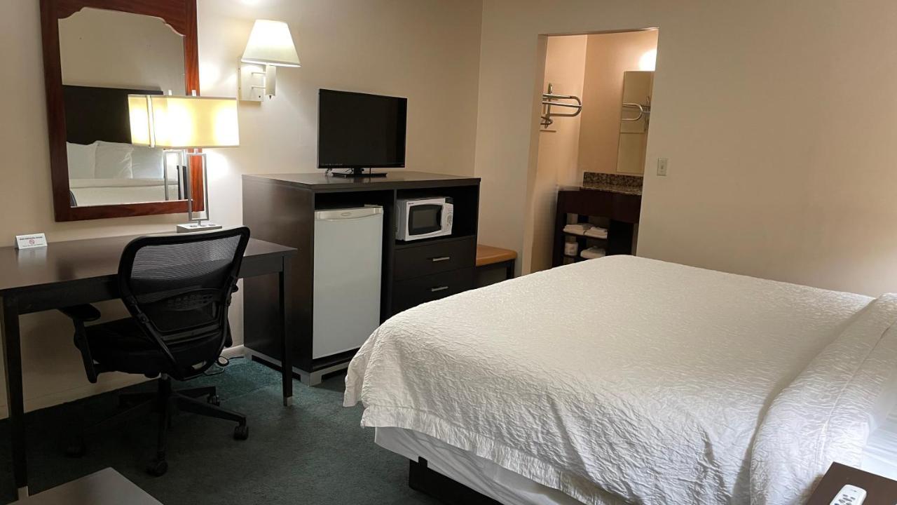 Slumber Inn Harrisonville Экстерьер фото