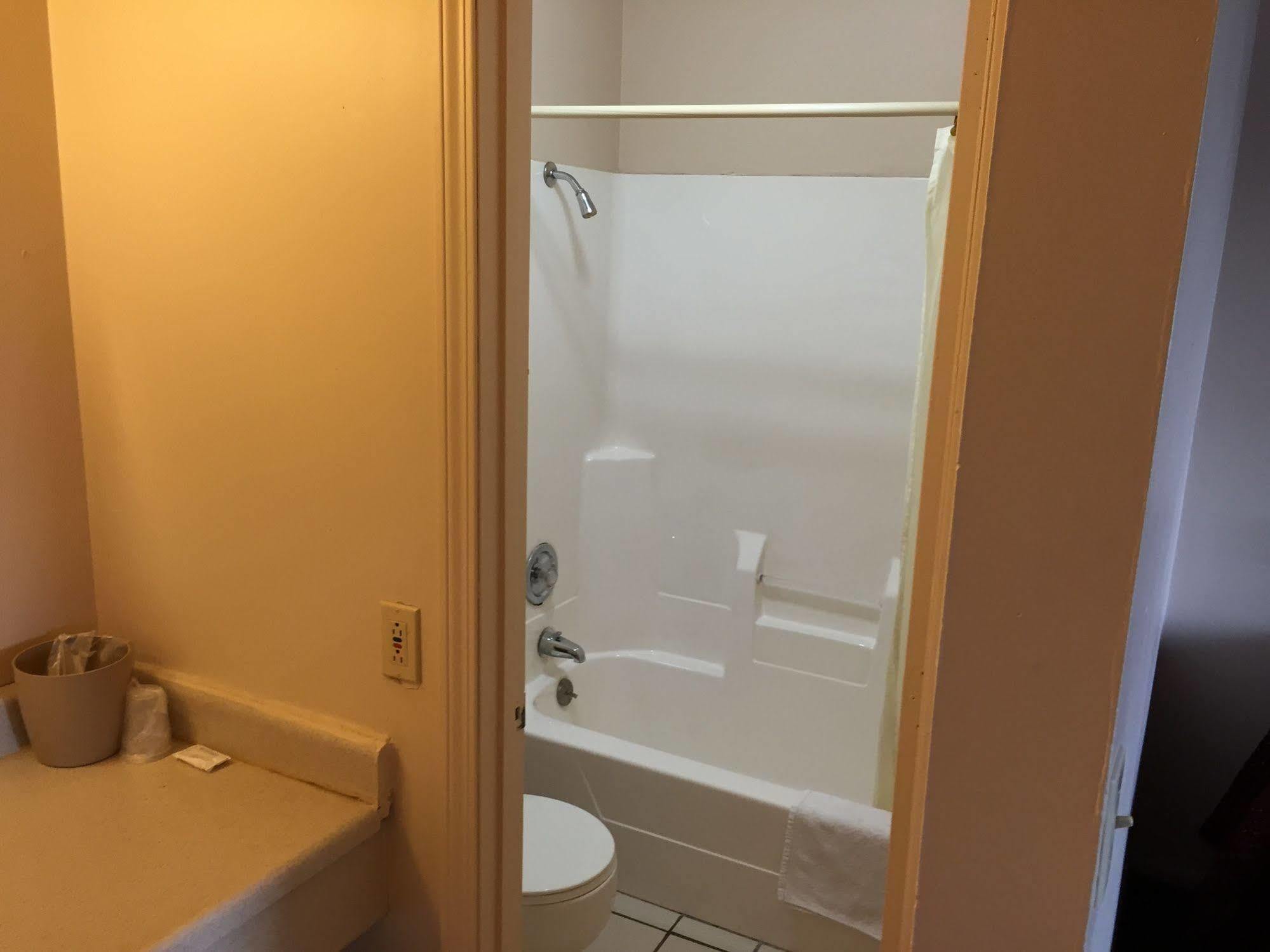 Slumber Inn Harrisonville Экстерьер фото